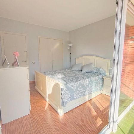 Appartement Apartamento Muy Luminoso En Segunda Linea De Mar à Roda de Bará Extérieur photo